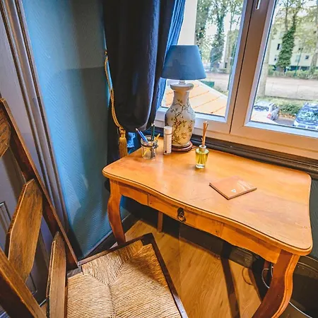 Carte D'or - 4 Apartment *